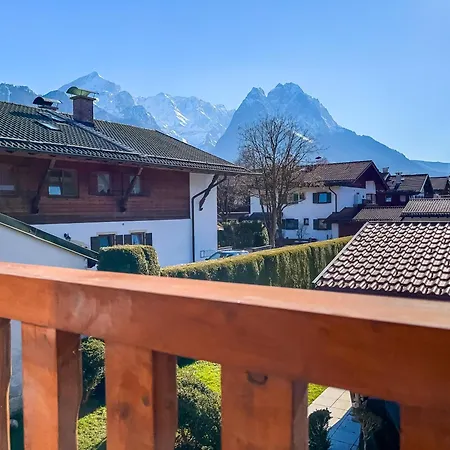 Fuer 6 - Bergblick, Balkon, Kamin, Kino, Yoga, Parkplatz *
