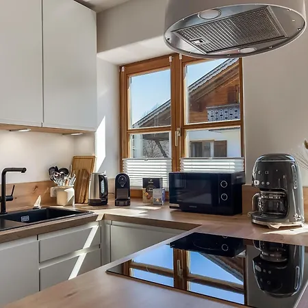 Apartment Fuer 6 - Bergblick, Balkon, Kamin, Kino, Yoga, Parkplatz *