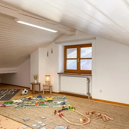 Fuer 6 - Bergblick, Balkon, Kamin, Kino, Yoga, Parkplatz